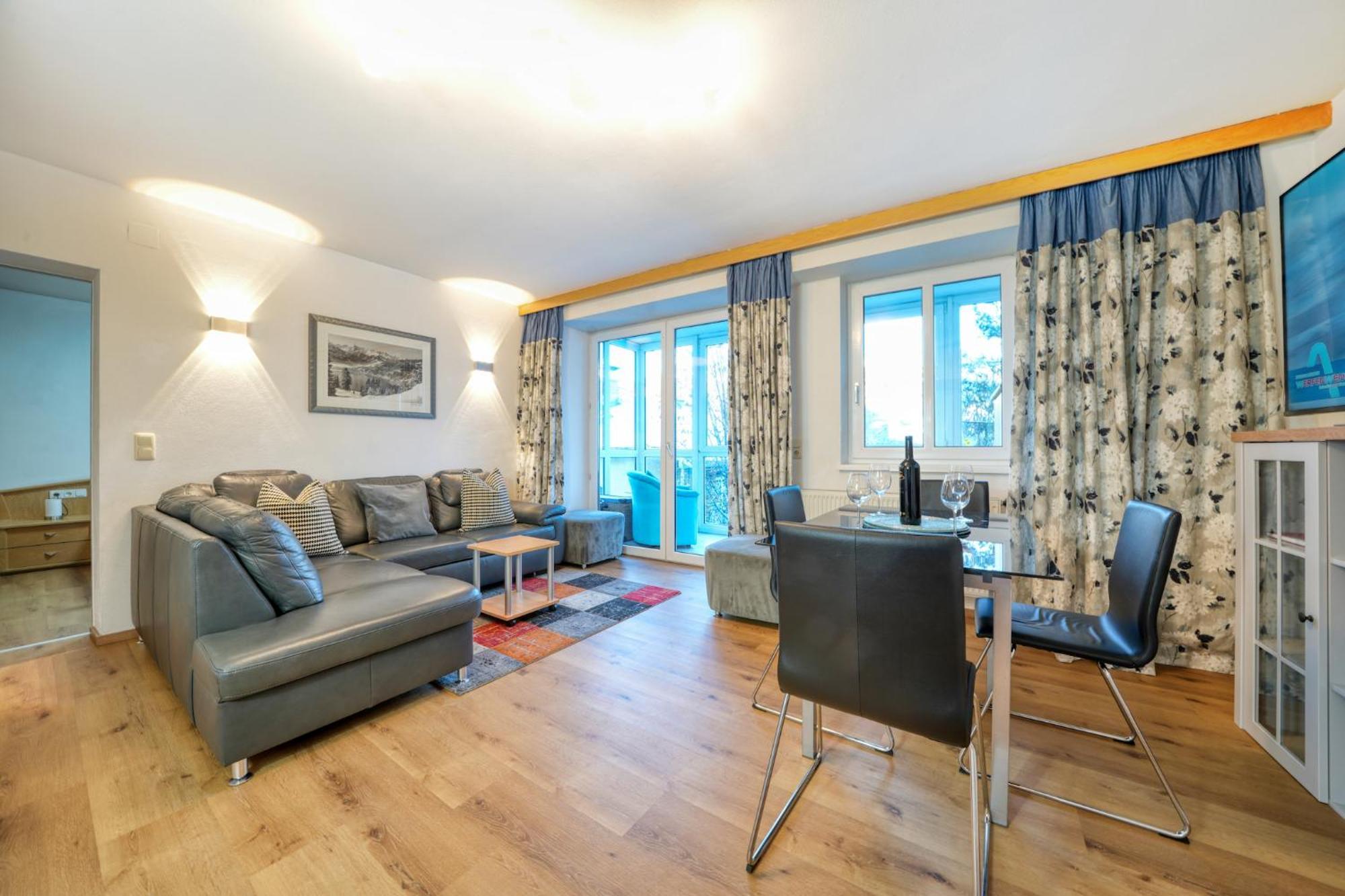 Apartment Tini - By Alpen Apartments เซลล์อัมเซ ภายนอก รูปภาพ